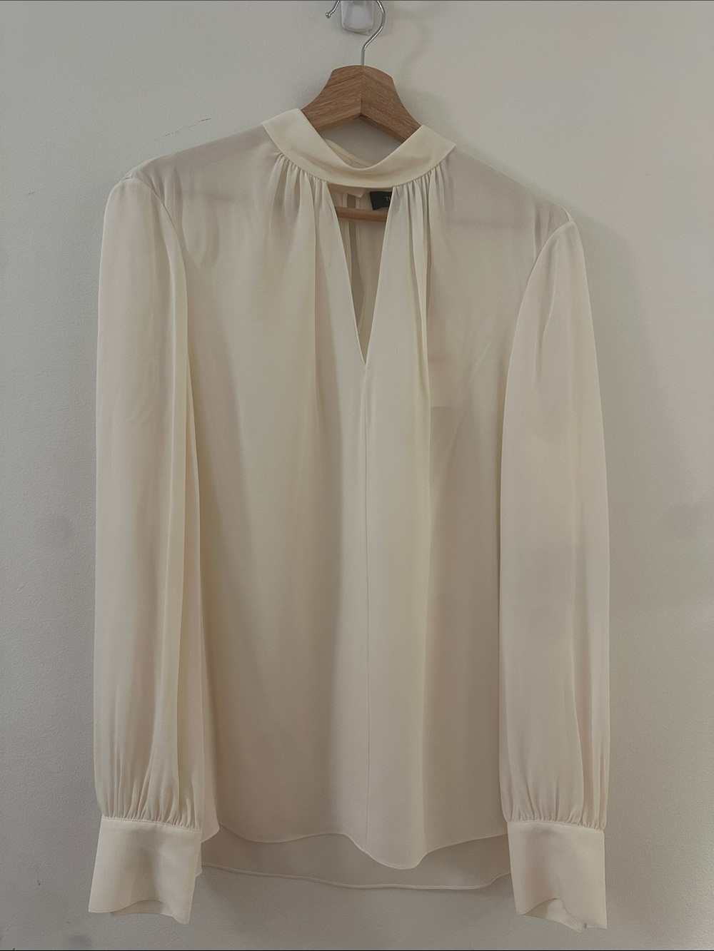 Theory Cream High-Neck Long-Sleeve Keyhole V-neck Blouse NWT